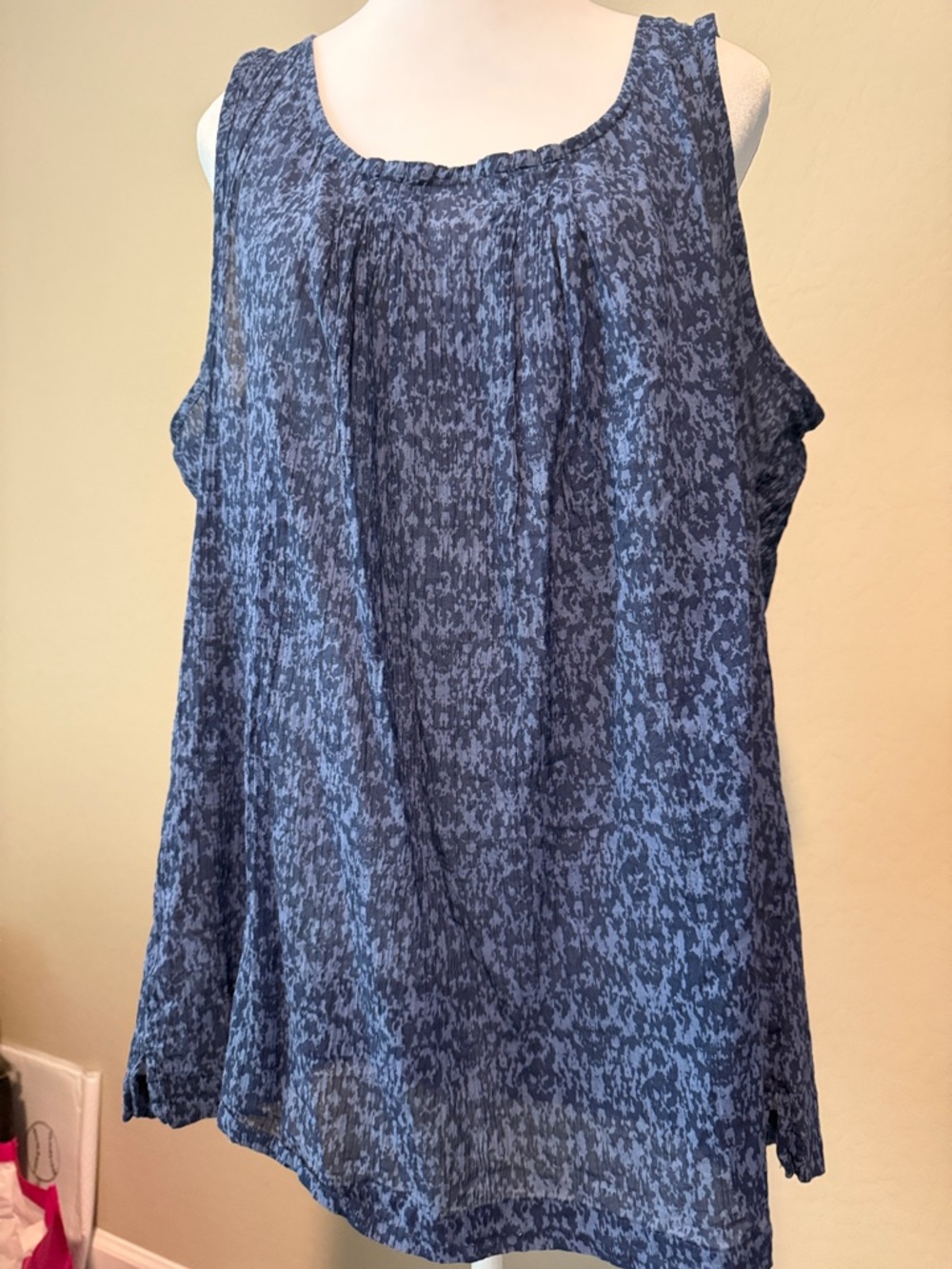 Eddie Bauer Blue Patterned Sleeveless Tank